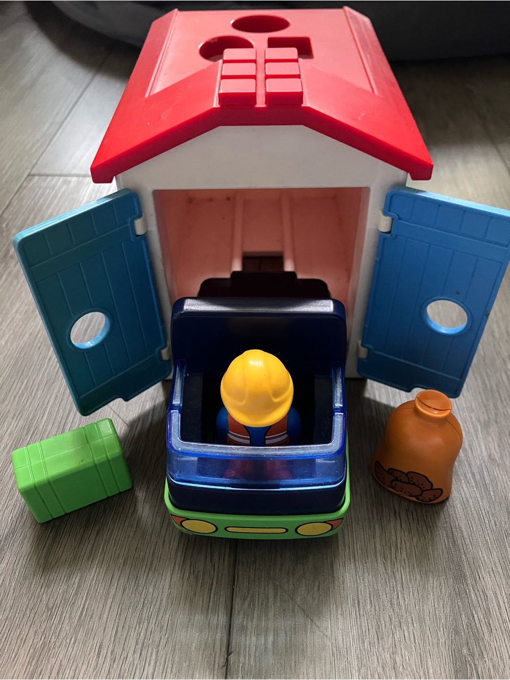 Playmobil 1.2.3 Truck In Garage Shape Sorter Figure Toy Set Red White 6759